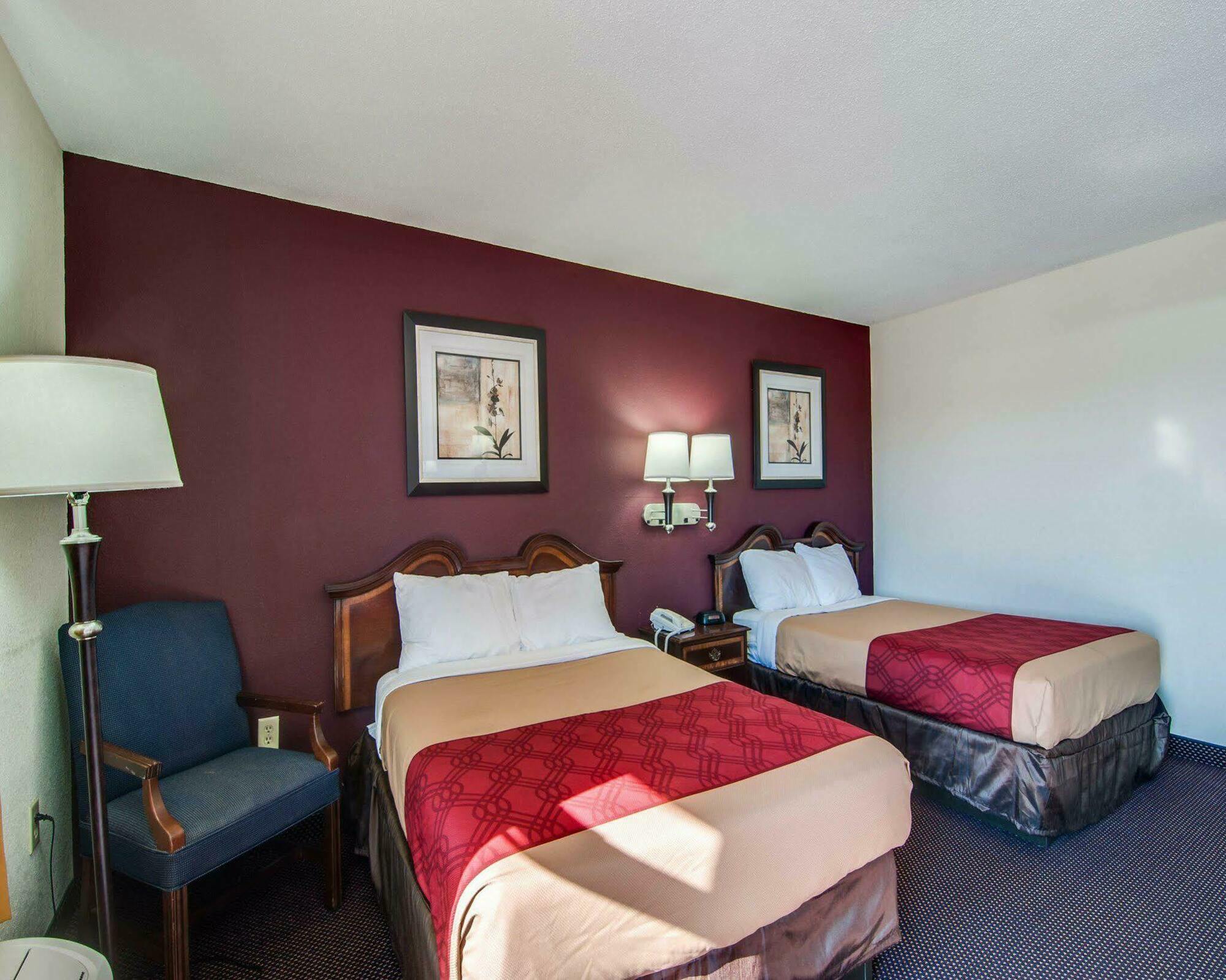 Econo Lodge Glade Springs I-81 Exterior foto